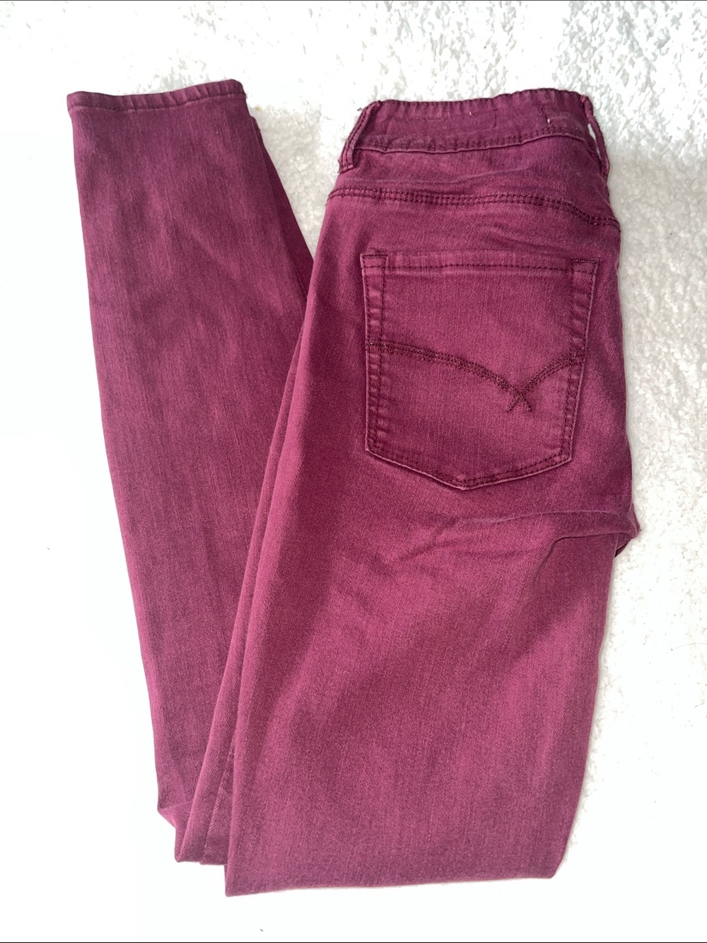 Women's Bullhead High Rise Maroon Skinny Jeans -  Stretch Denim. Size 0.
